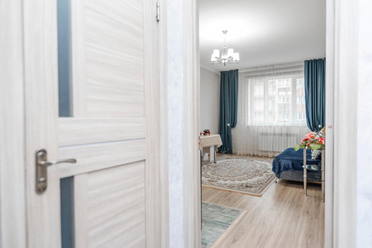 Apartment Zodiak Almaty Exterior photo